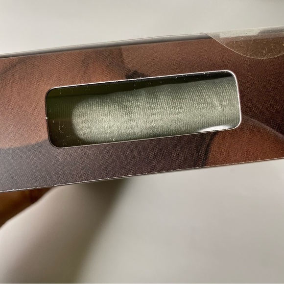 Skims Essential Mock neck sleeveless bodysuit size 2X/3X NEW - Picture 9 of 10